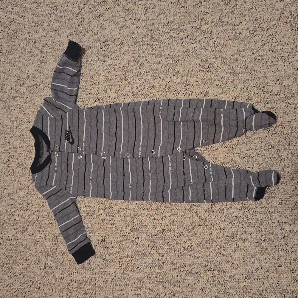 Nike, 6 month, footed sleeper